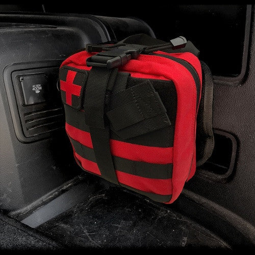 Compact First Responder CFR Kit by rescue essentials mounted in vehicle view