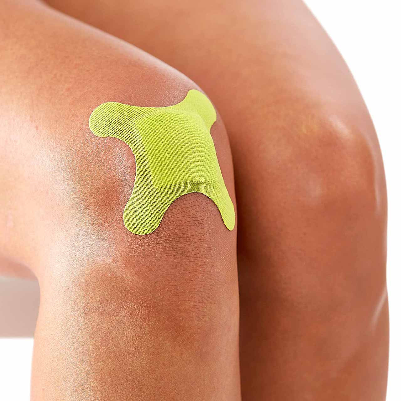 Curad Performance Series Bandage, on knee