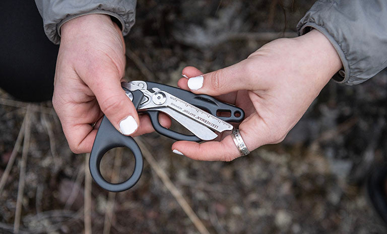 Shears mid fold