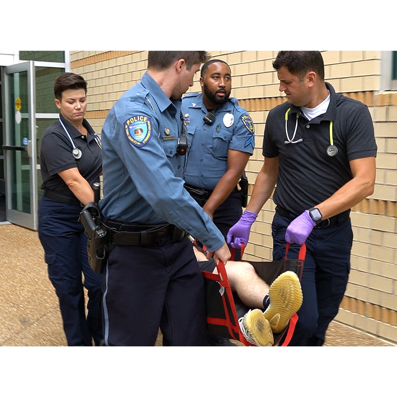 Rescue Essentials QuikLitter, in use