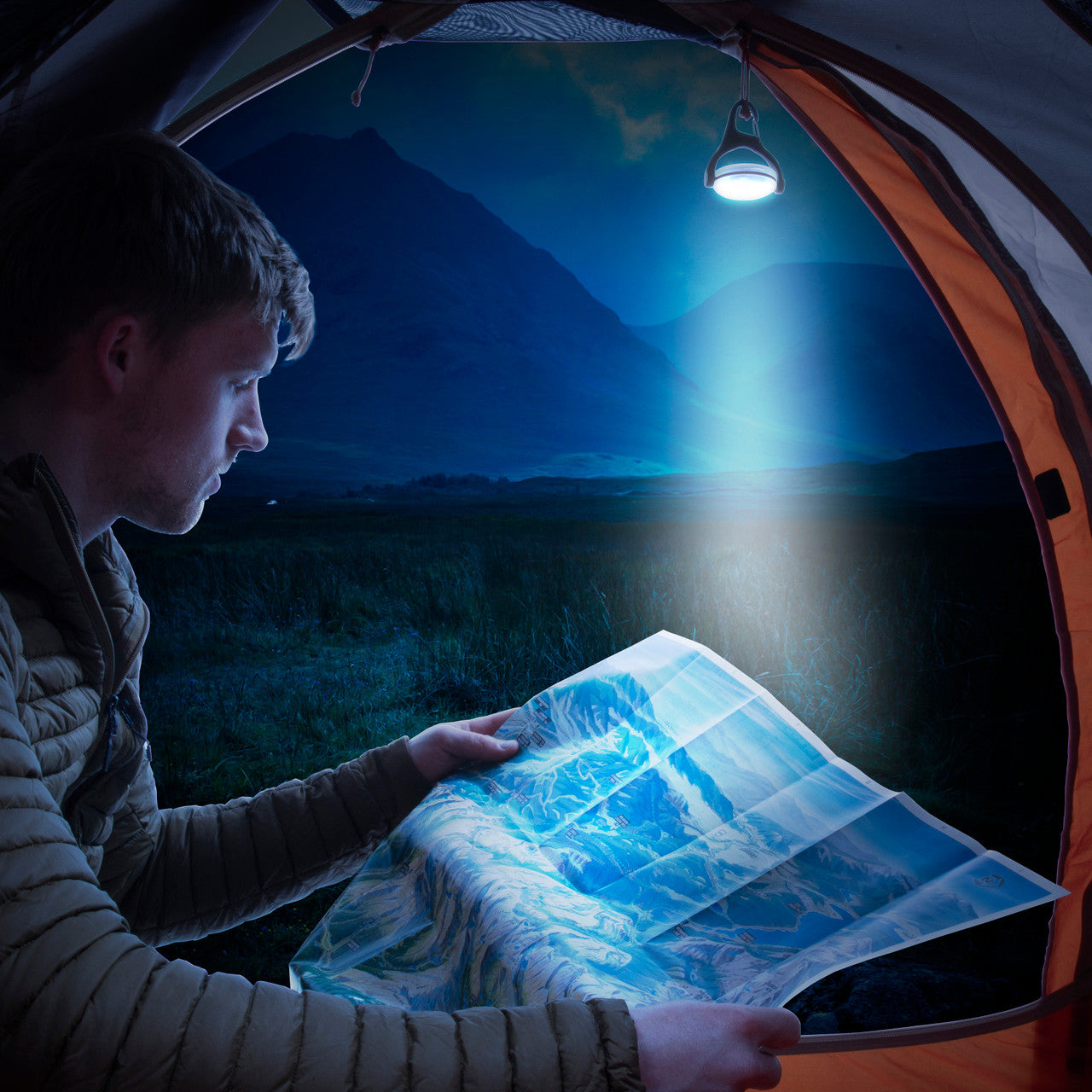 Radiant® Rechargeable Micro Lantern - Disc-O Select™, in use